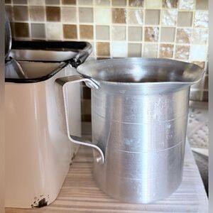 Winco 1 Quart Aluminum Measure